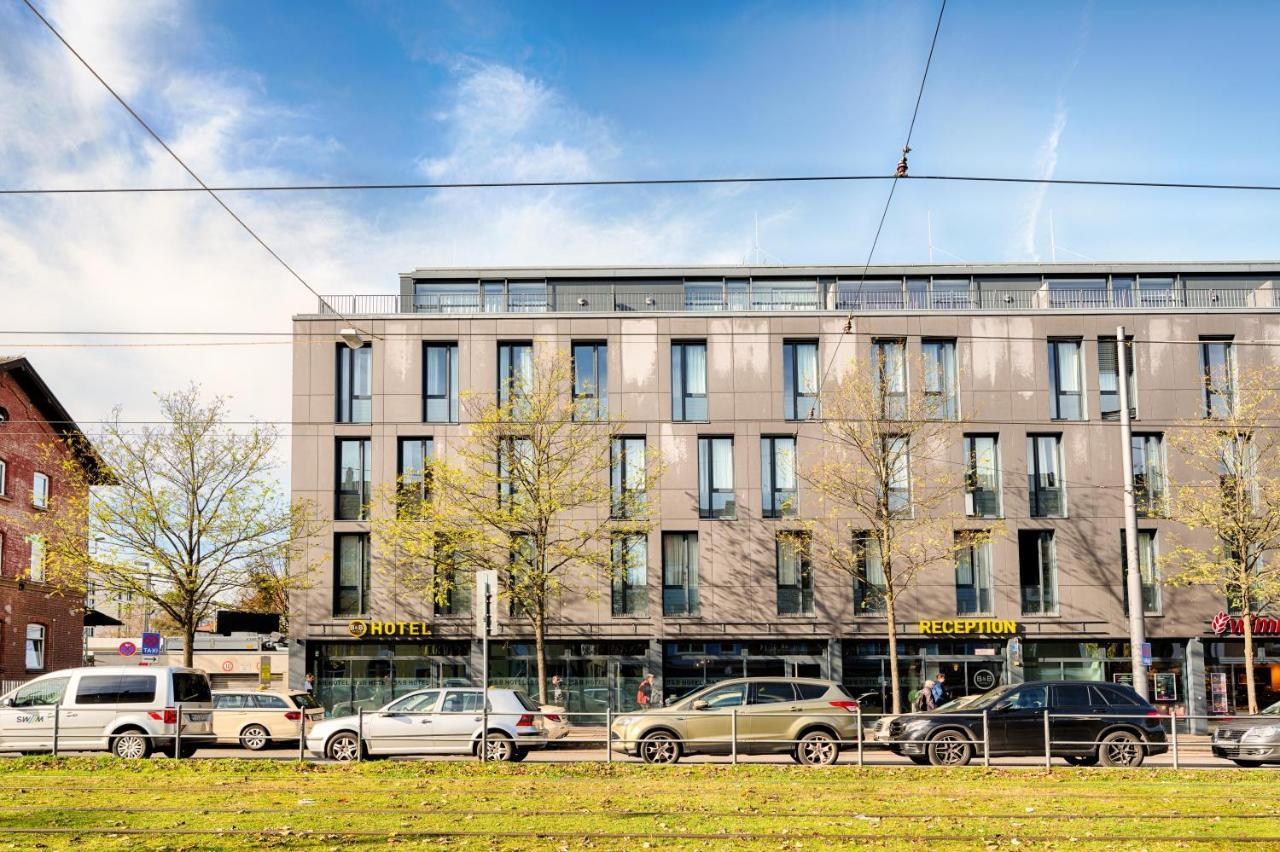 B&B Hotel Muenchen-Moosach Exterior foto