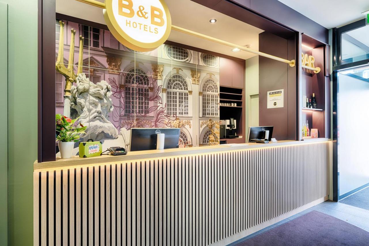 B&B Hotel Muenchen-Moosach Exterior foto